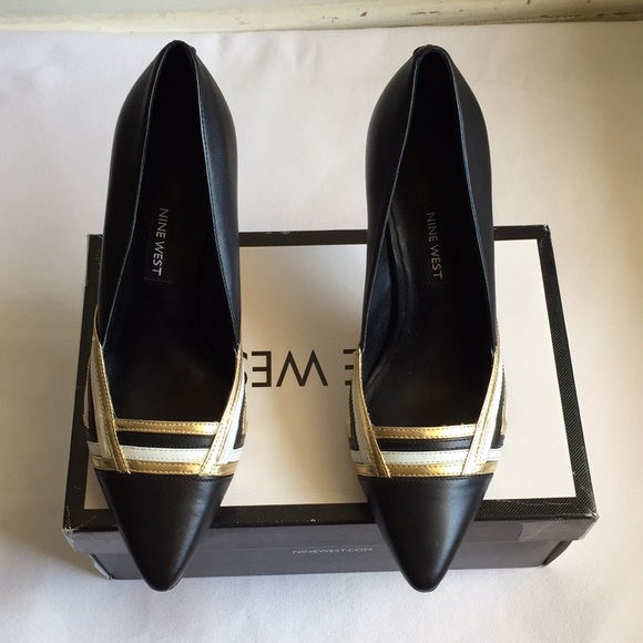 Shoes - Nine West Women’s EUGENE Pointed Shoes Size 6M